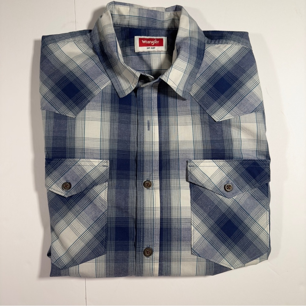 NWOT Wrangler Mens long sleeve shirt. - Picture 2 of 4